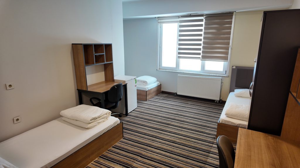 Kul Yurt Avcılar 3 Kişilik Standart Oda